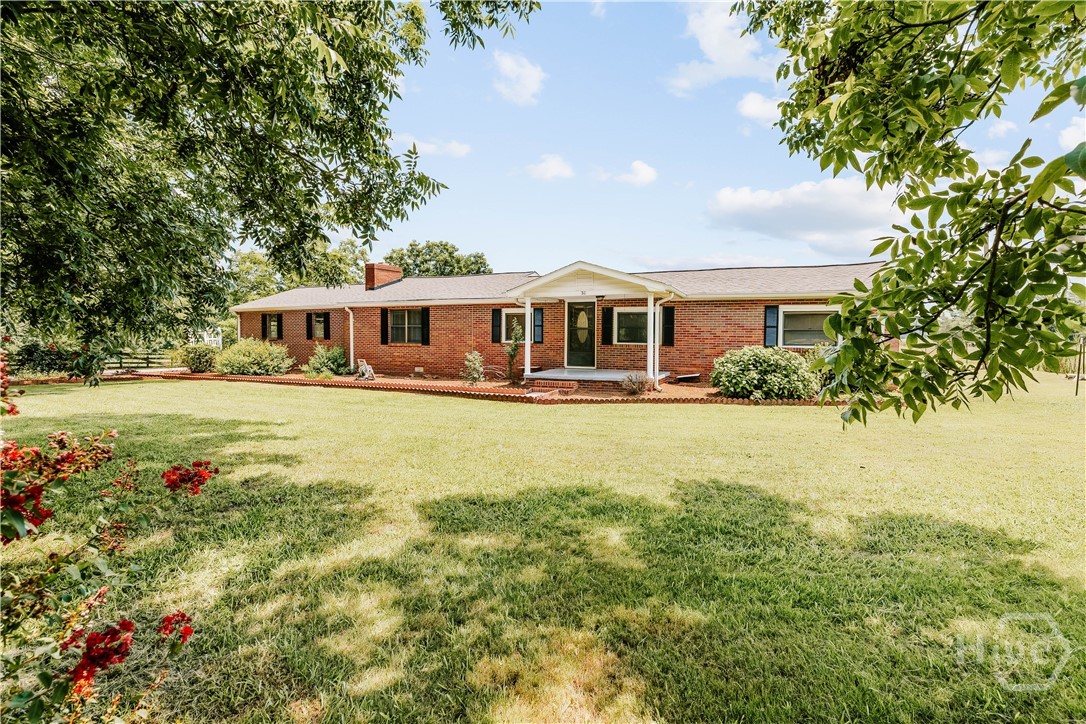 51 Brandon Circle Property Photo 1