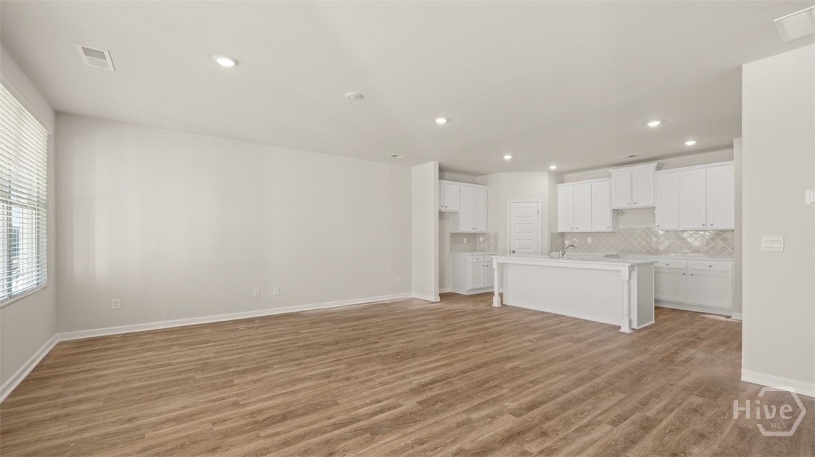 349 Tate Street Property Photo 11