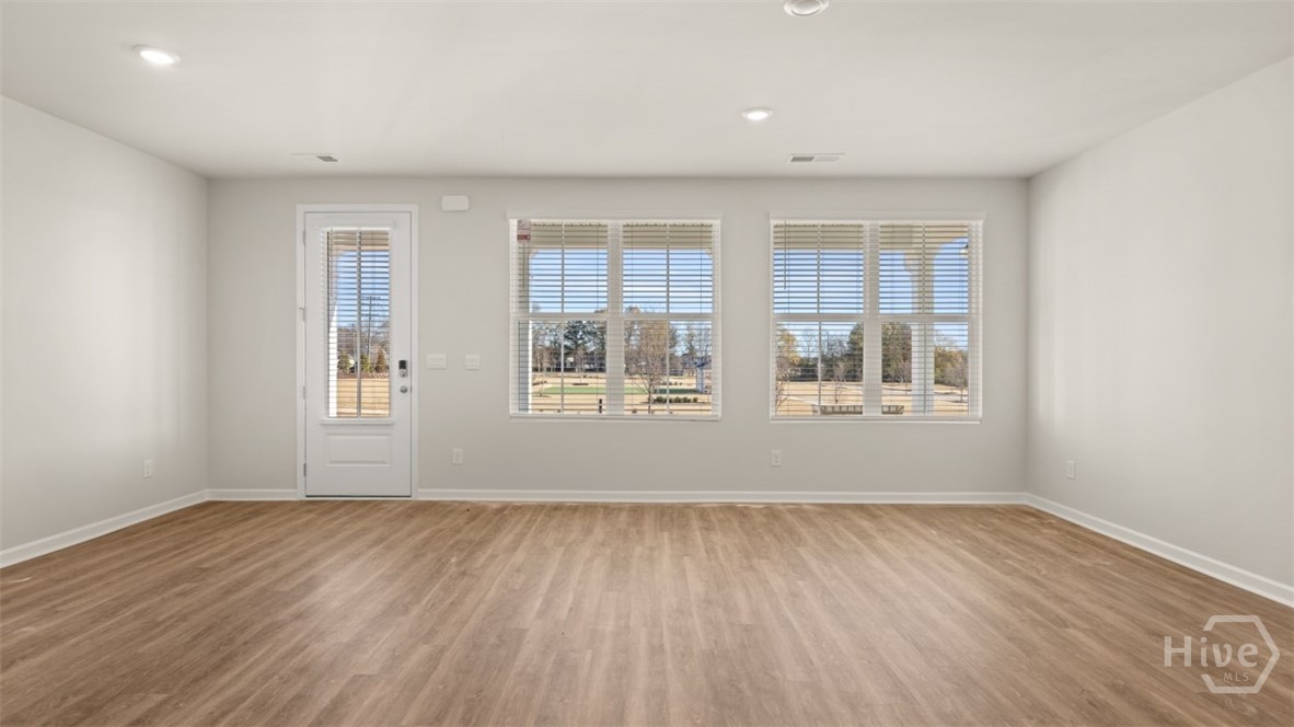 349 Tate Street Property Photo 17