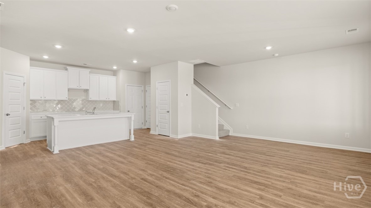 349 Tate Street Property Photo 18