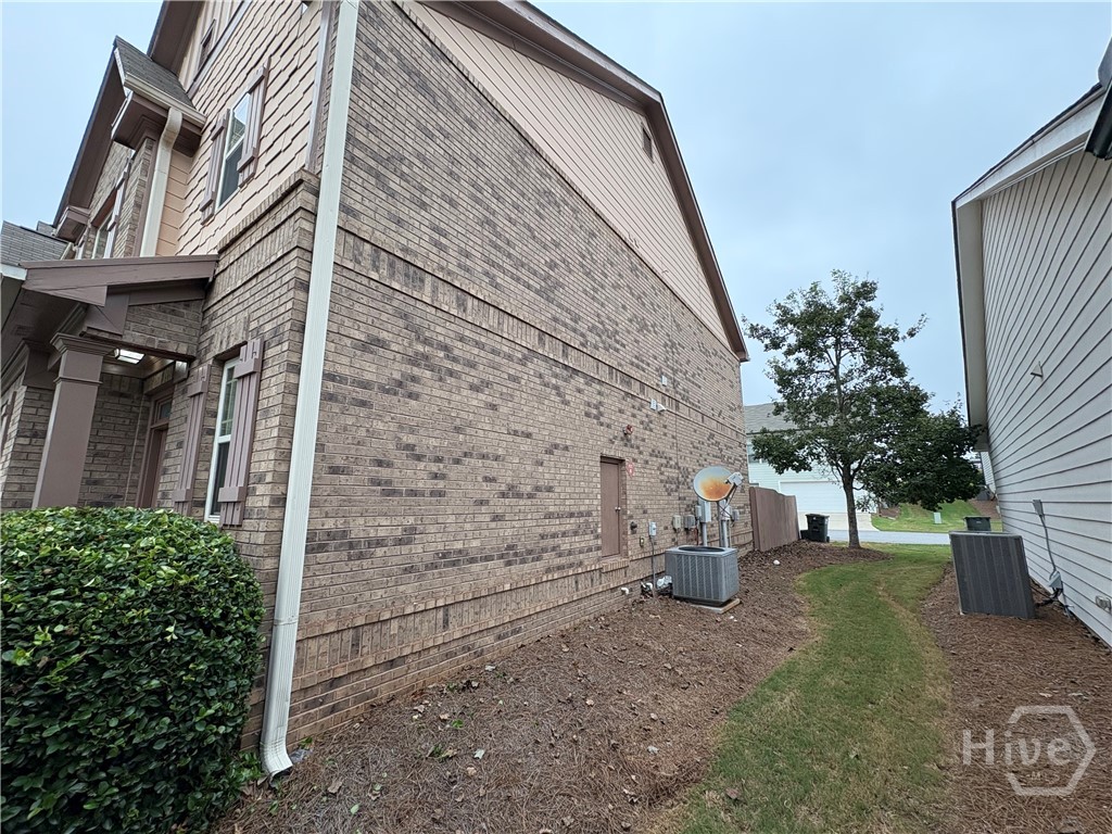 127 Red Maple Drive Property Photo 3