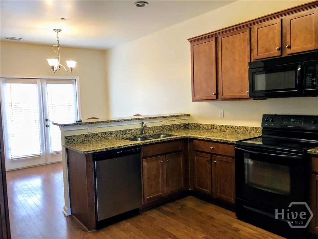 127 Red Maple Drive Property Photo 4