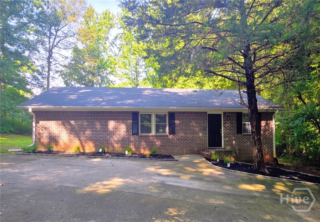 220 Big Oak Circle Property Photo 1