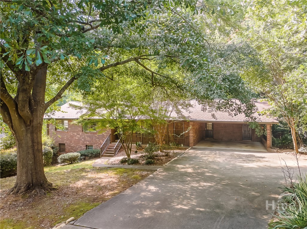 759 Riverhill Drive Property Photo 1