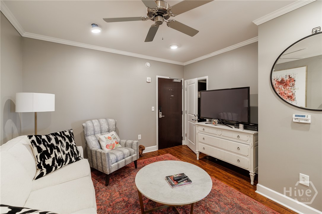 250 W Broad Street 706 Property Photo 6