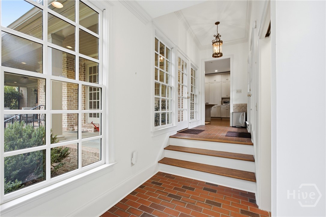 221 Hamilton Road Property Photo 15
