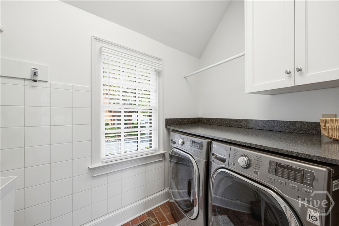 221 Hamilton Road Property Photo 16