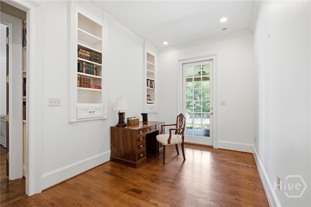 221 Hamilton Road Property Photo 18