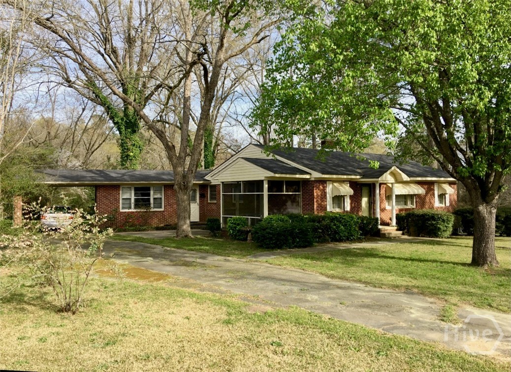 67 Lakeview Drive Property Photo 1