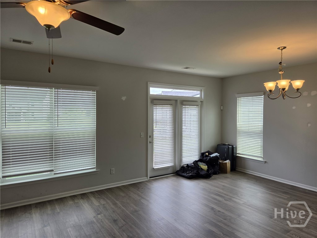 9 Headlands Court Property Photo 5