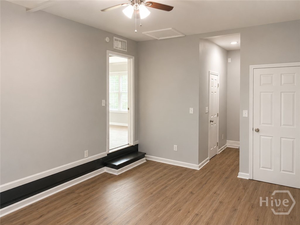 430 Martin Circle Property Photo 5
