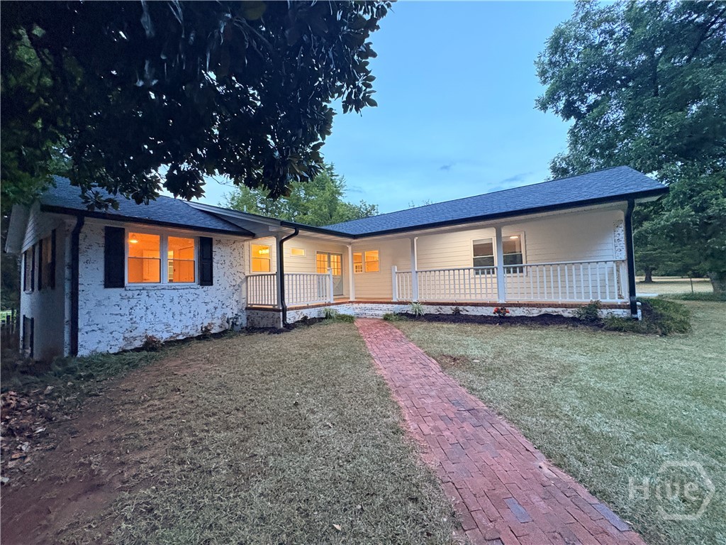 100 Williamsburg Lane Property Photo 1