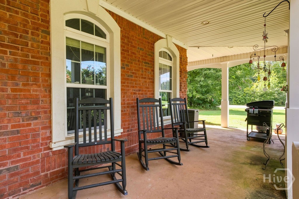 10 Toscanno Drive Property Photo 4