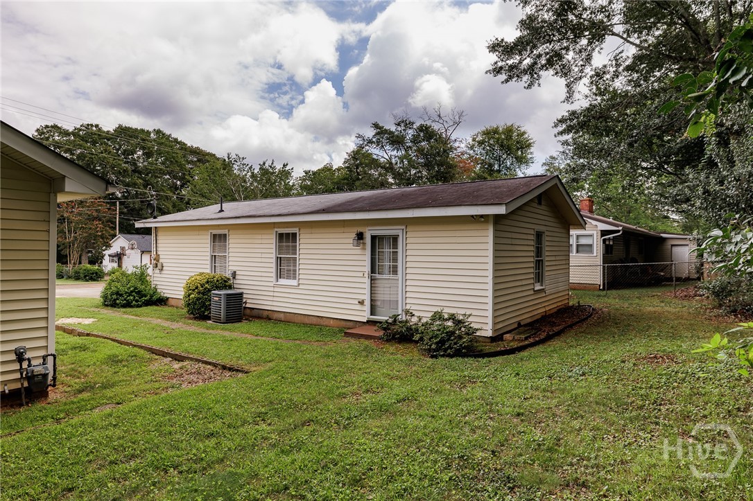 382 Elizabeth Street Property Photo 51