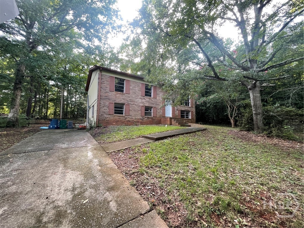 120 Altarstone Drive Property Photo 3