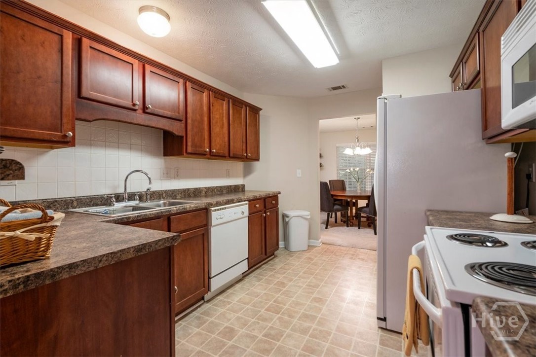 413 Tori Drive Property Photo 11