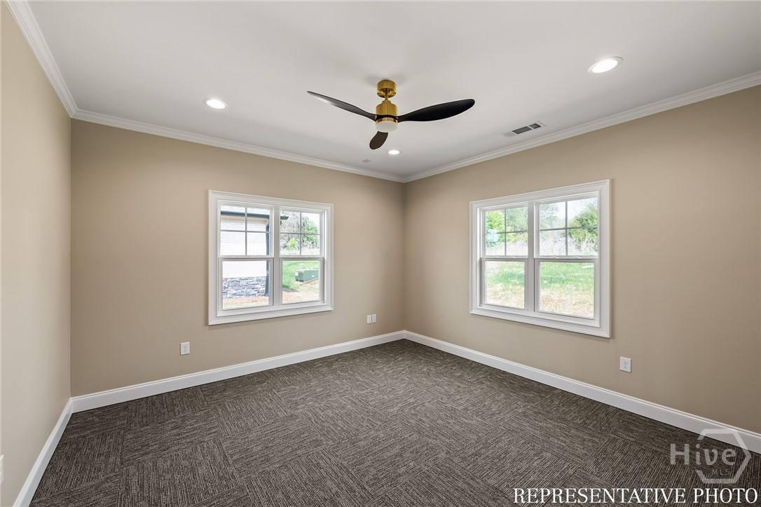 1060 Garland Drive 200 Property Photo 8