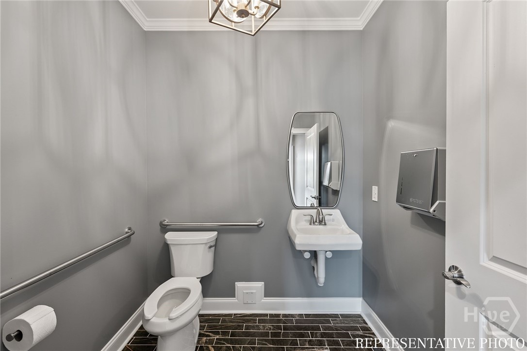 1060 Garland Drive 200 Property Photo 11