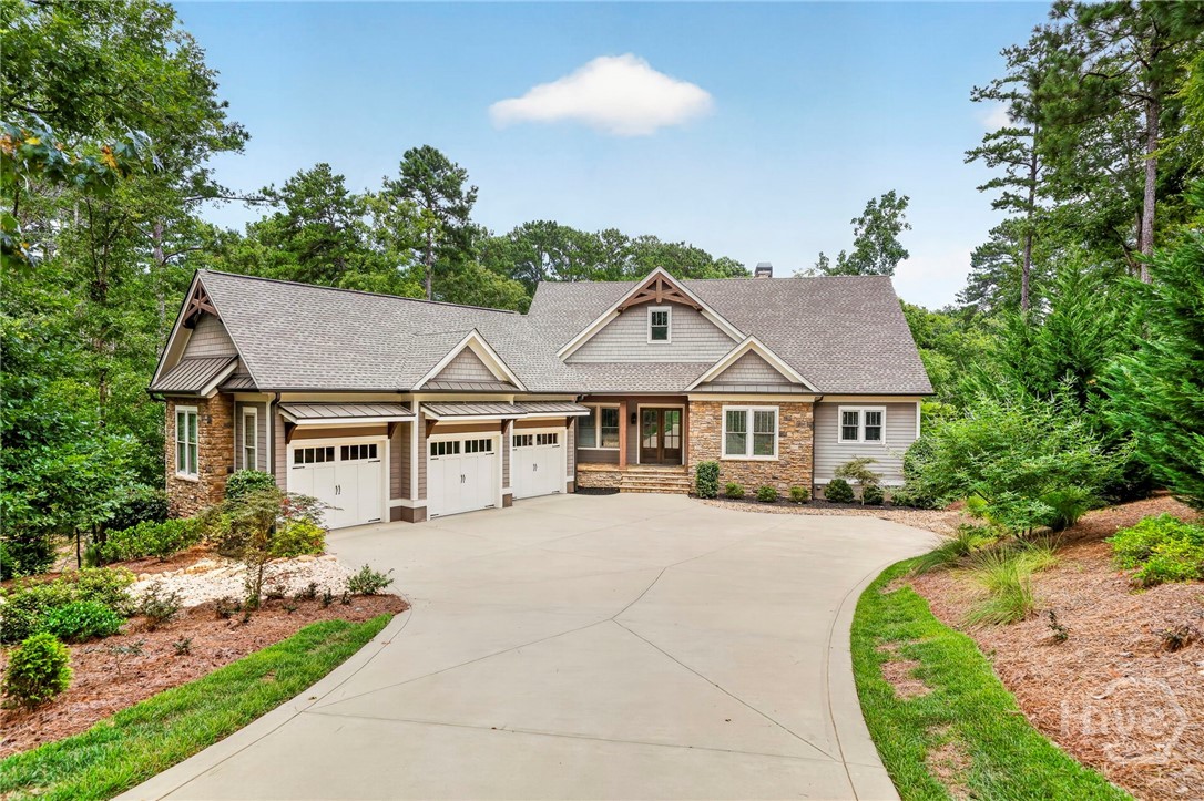 1190 Sugar Run Property Photo 1