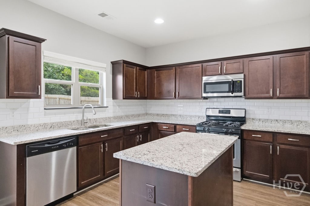 3495 Zaks Way Property Photo 15