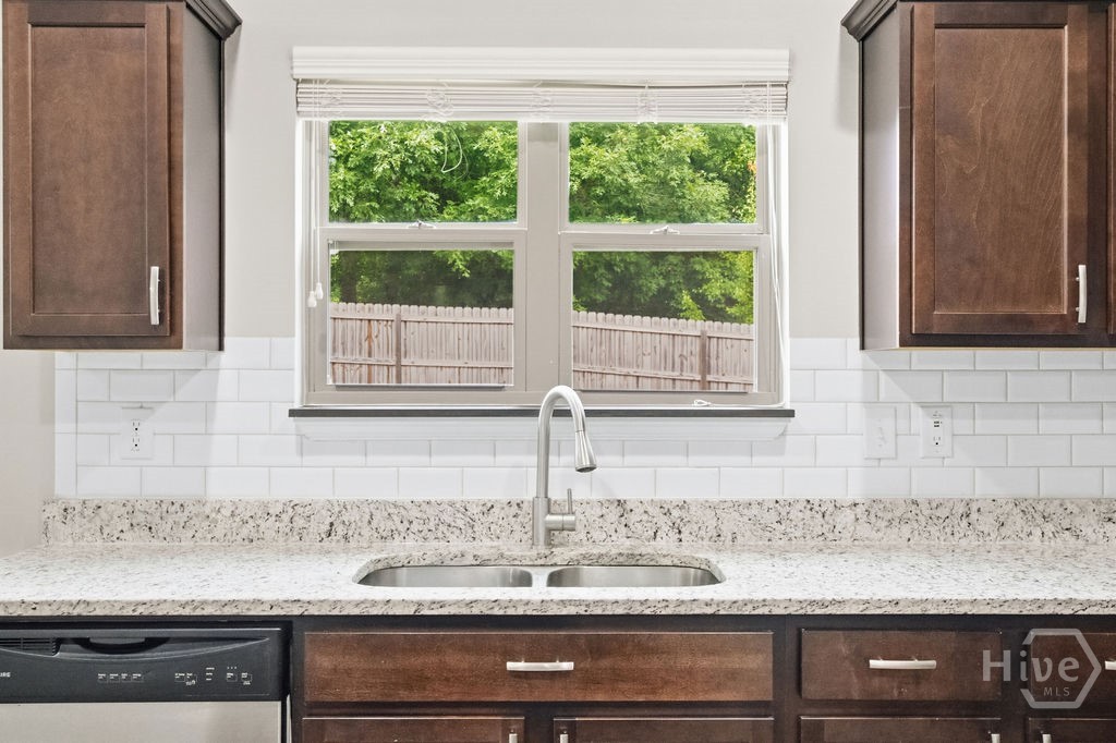 3495 Zaks Way Property Photo 16
