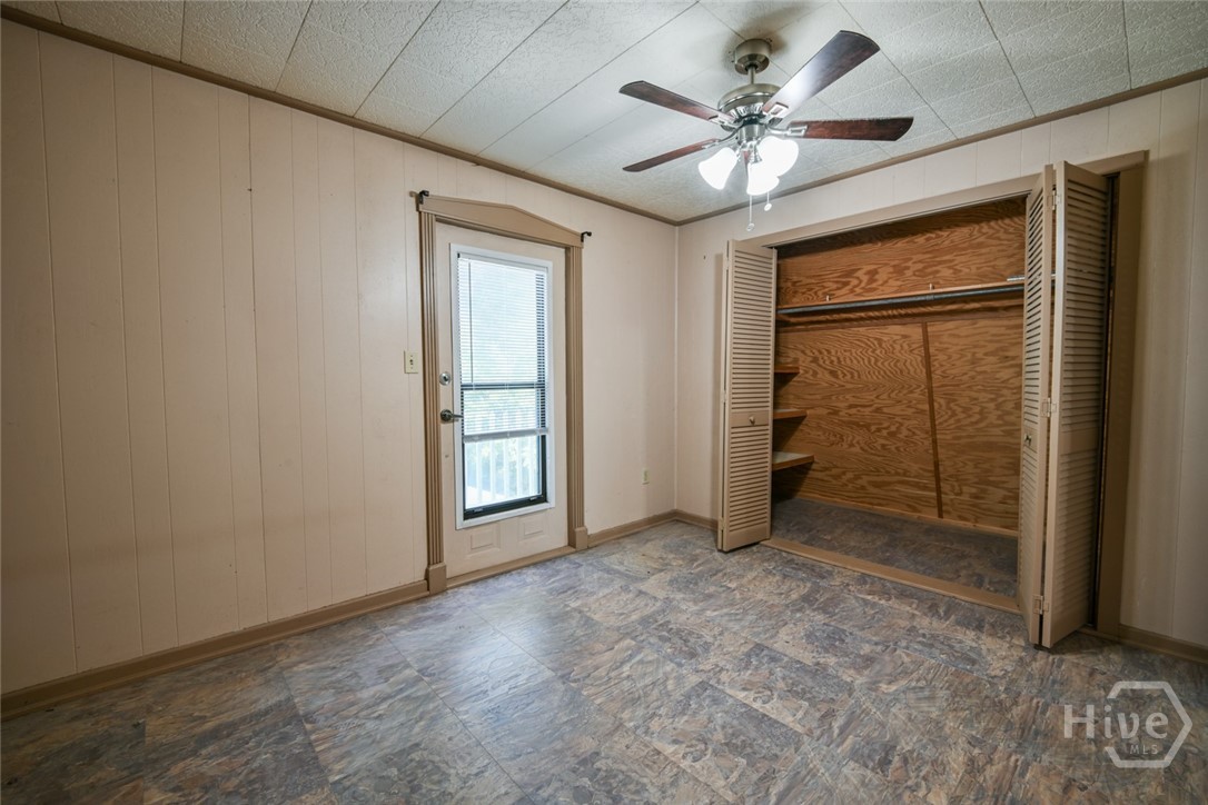140 October Woods Drive Property Photo 31