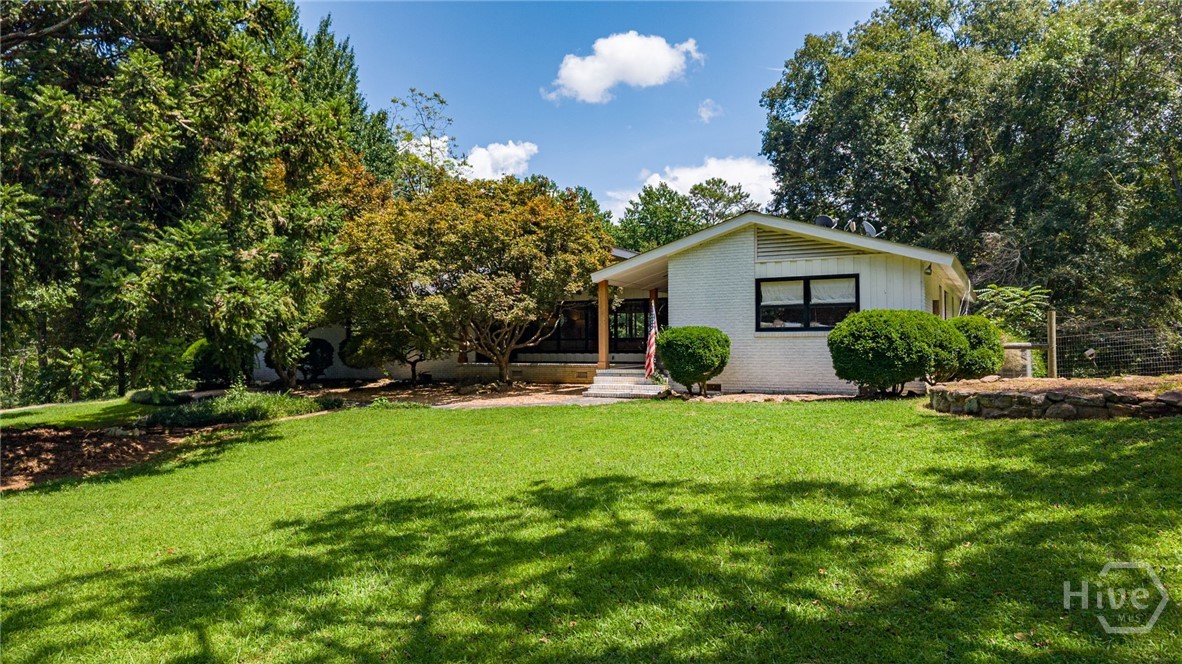 2425 Spratlin Mill Road Property Photo 1