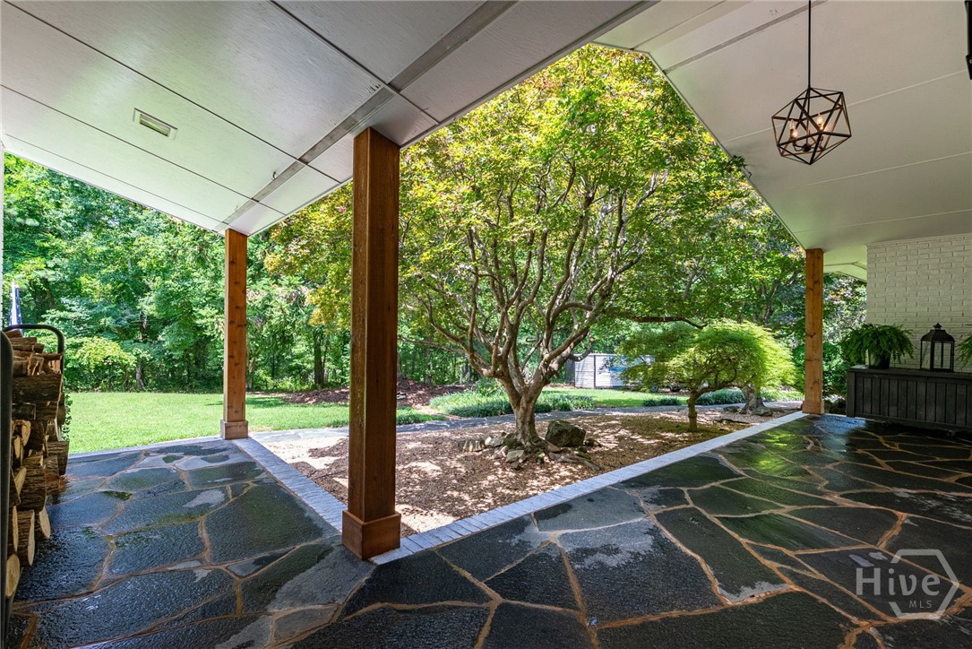 2425 Spratlin Mill Road Property Photo 3