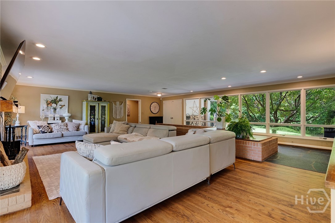 2425 Spratlin Mill Road Property Photo 12
