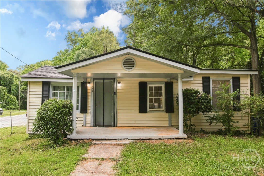 293 E Carver Drive Property Photo 1