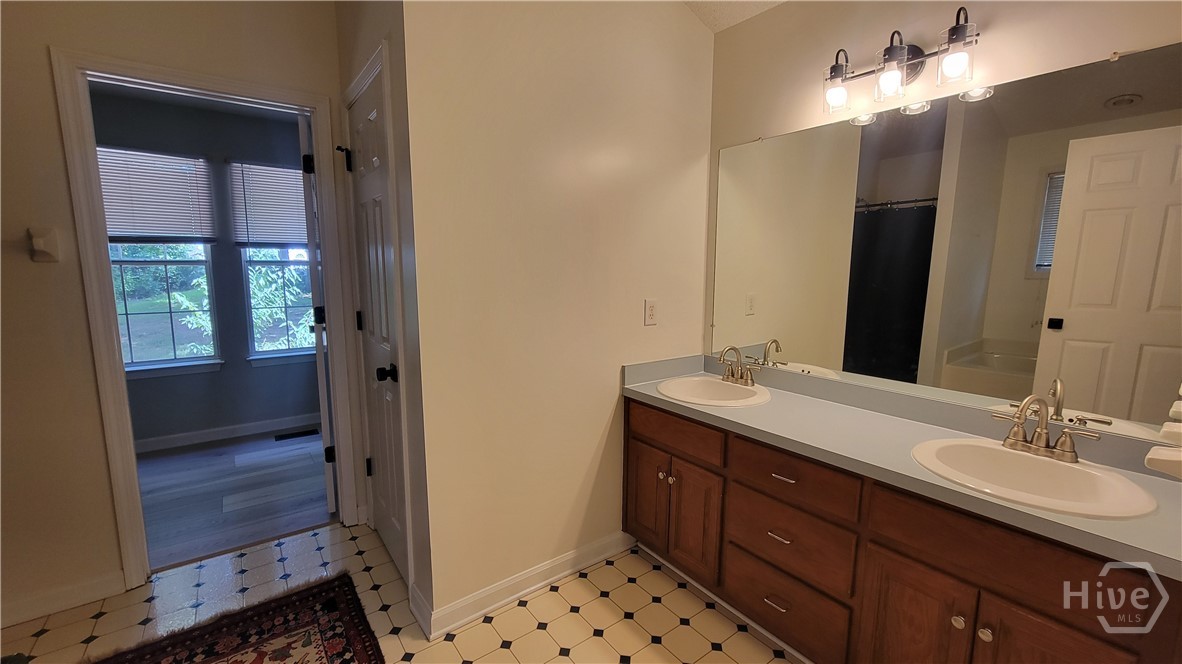 5131 Deer Path Ln Property Photo 14