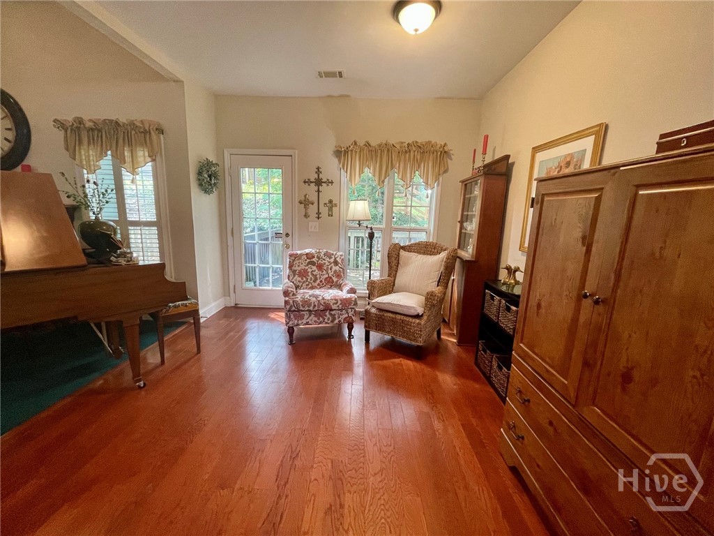 930 Vinings Drive Property Photo 12