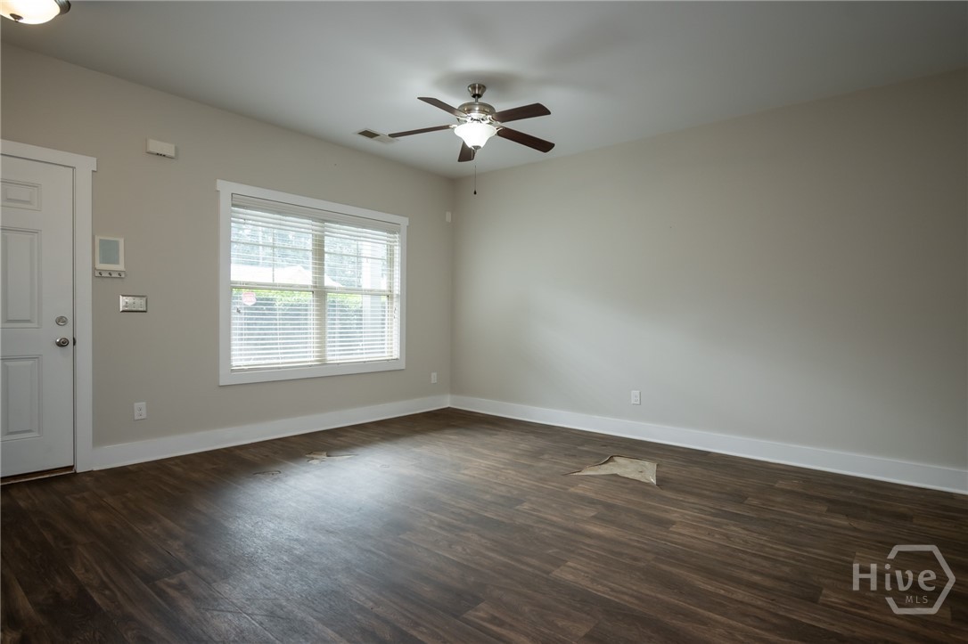 340 Park West Boulevard Property Photo 5