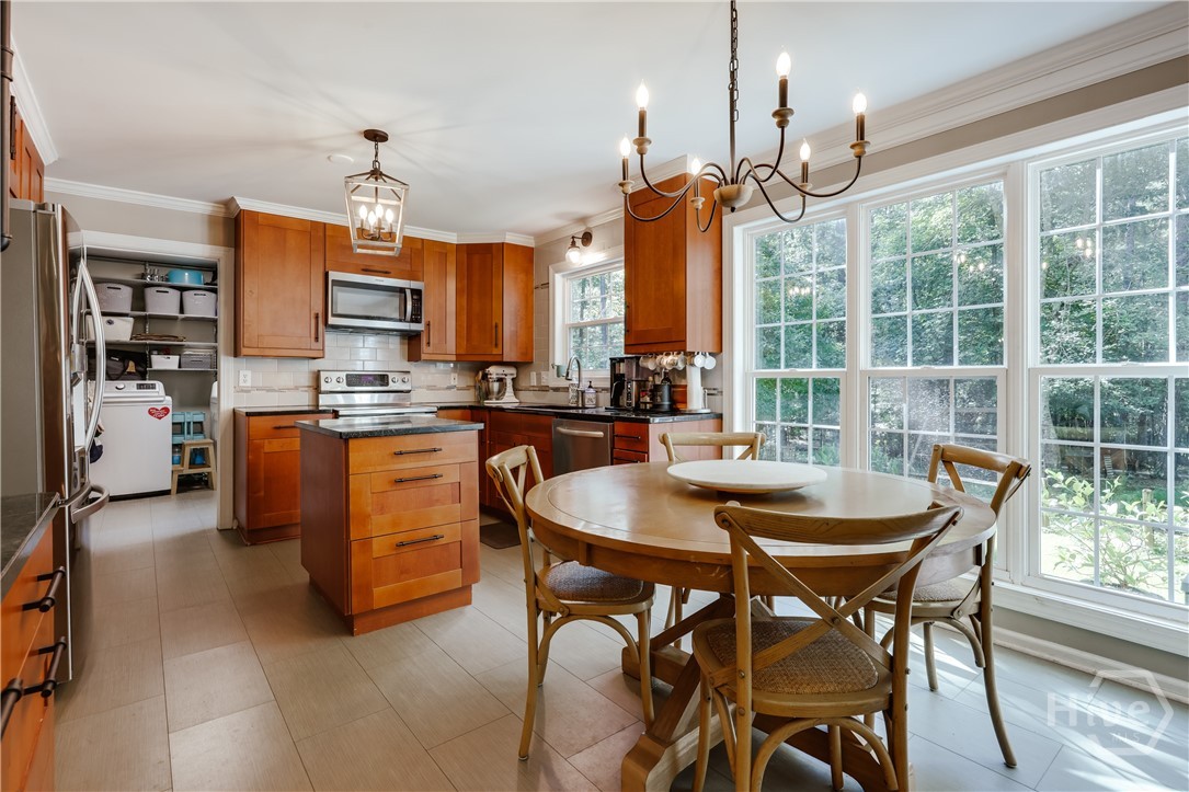 2221 Whippoorwill Property Photo 3