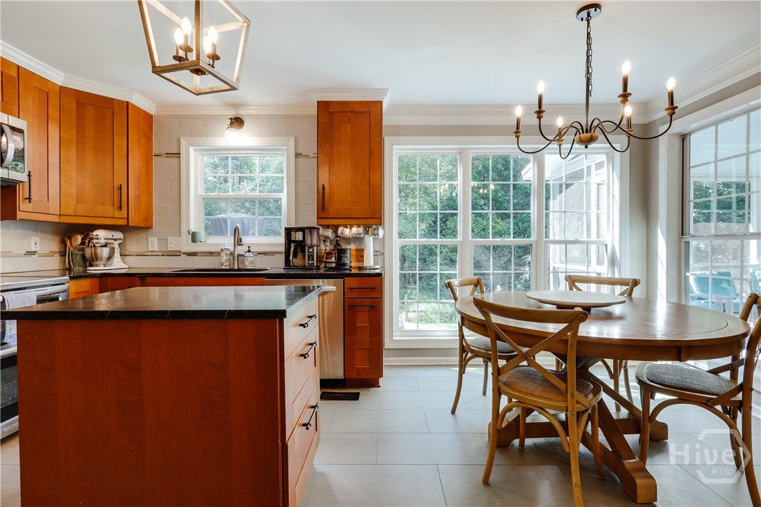 2221 Whippoorwill Property Photo 7