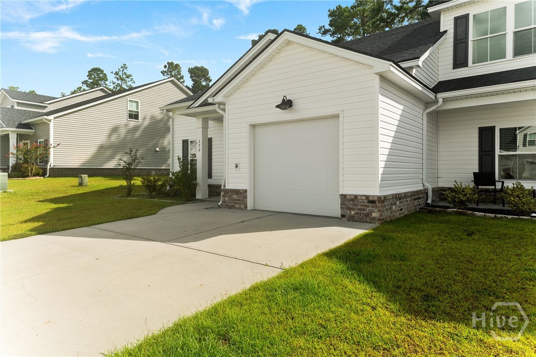 220 Haisley Run Property Photo 3