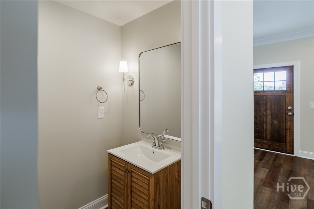 235 Pearl Street Property Photo 10