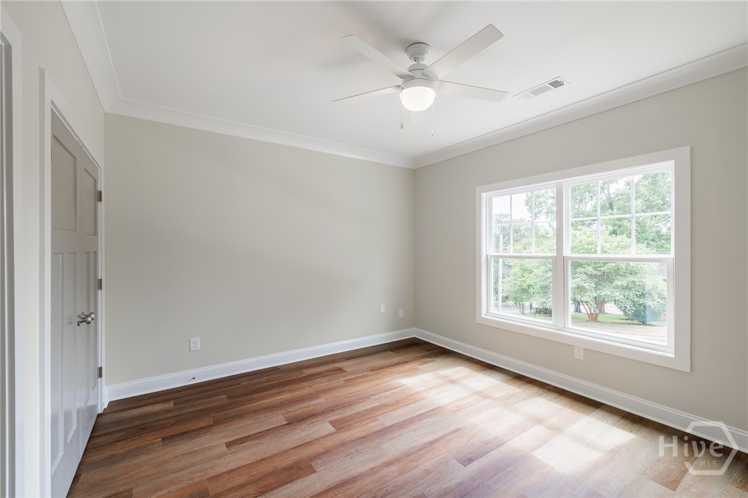 235 Pearl Street Property Photo 11