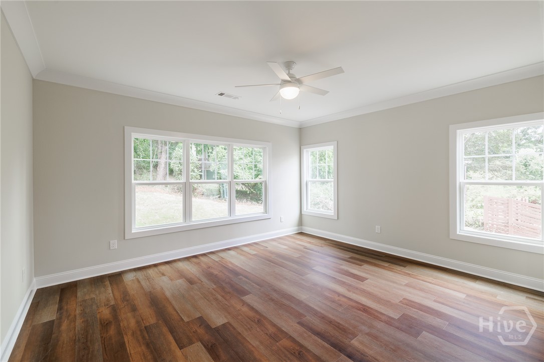 235 Pearl Street Property Photo 13