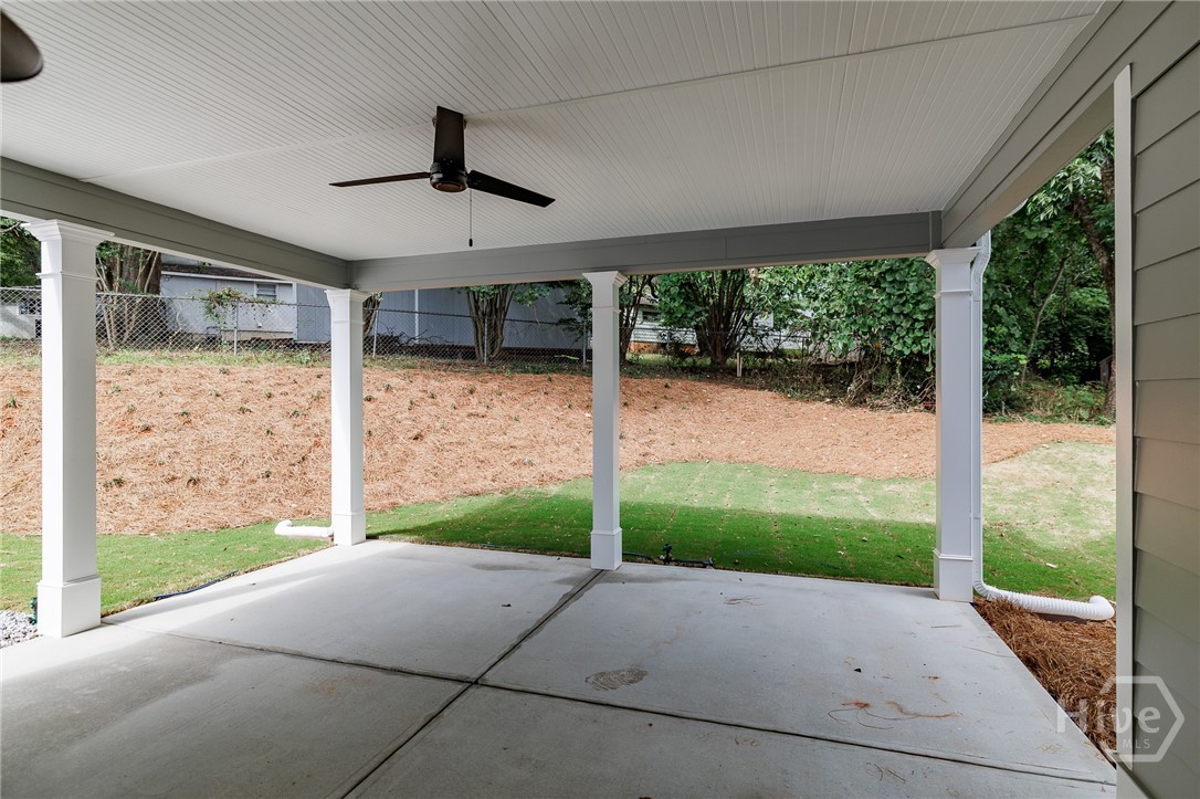 235 Pearl Street Property Photo 28