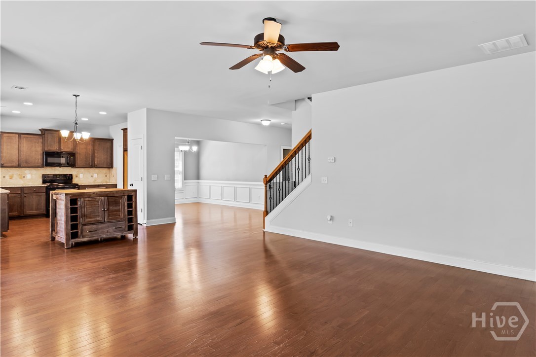 815 Ansbeth Way Property Photo 18