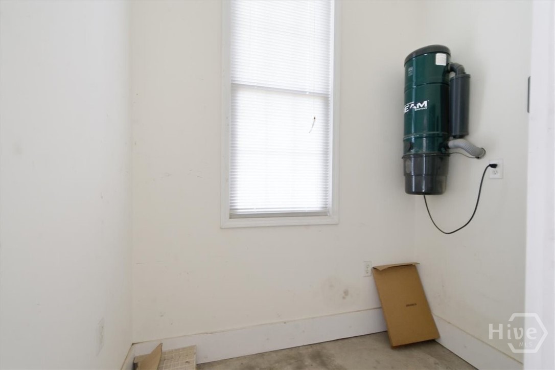 1628 Valley View Drive Property Photo 50