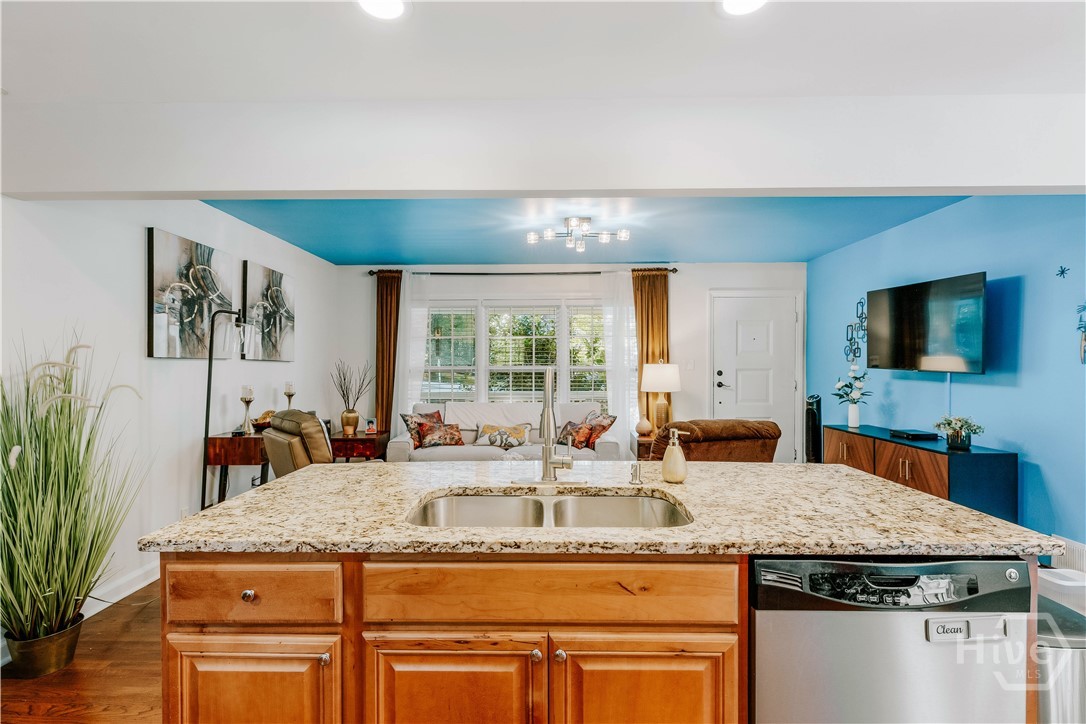255 Caroline Avenue Property Photo 12