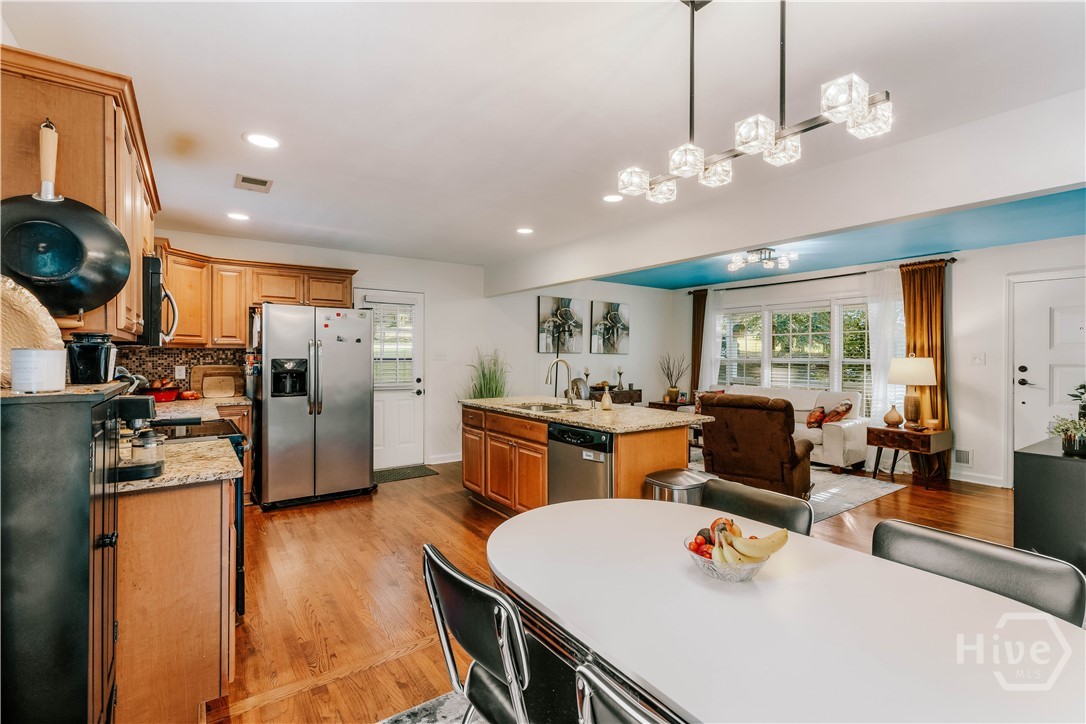 255 Caroline Avenue Property Photo 16