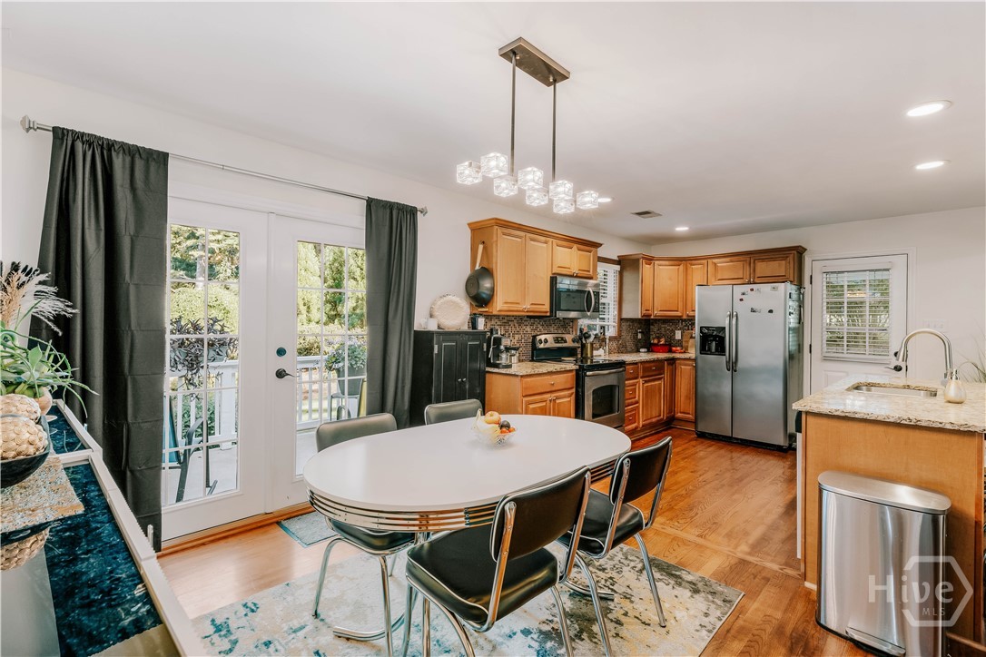 255 Caroline Avenue Property Photo 17