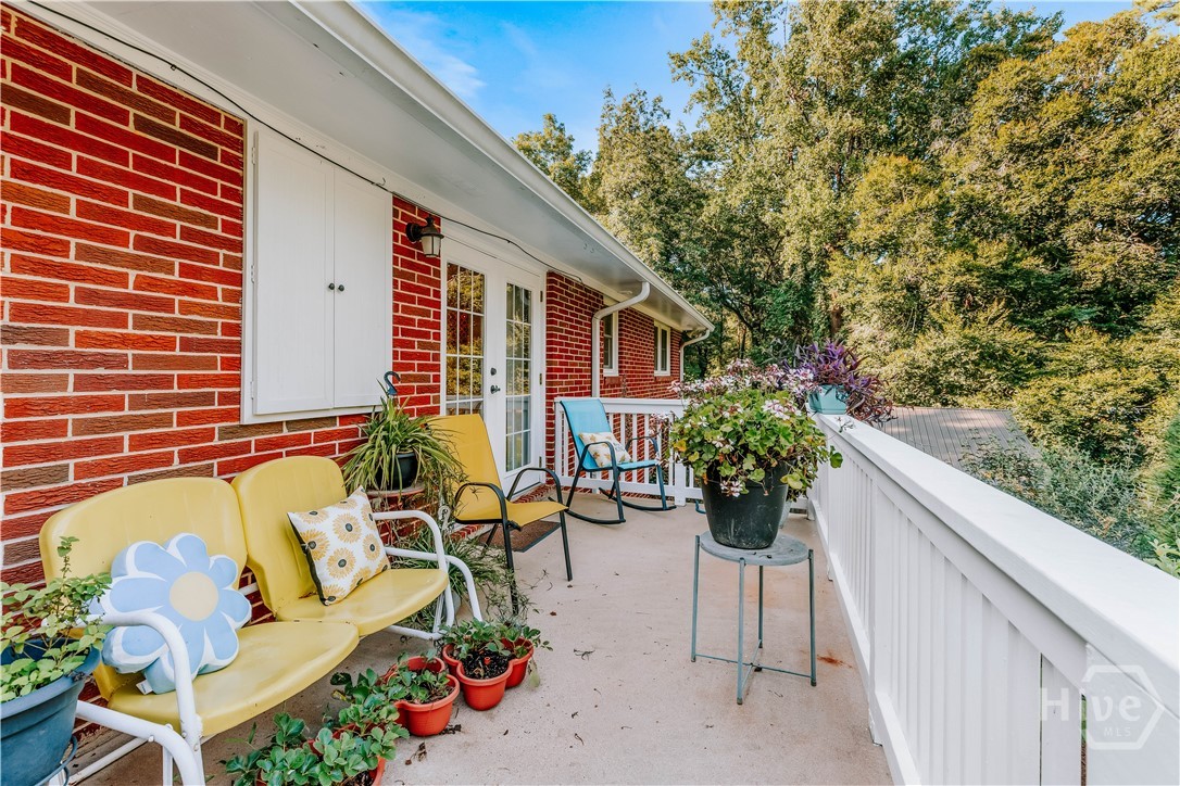 255 Caroline Avenue Property Photo 19