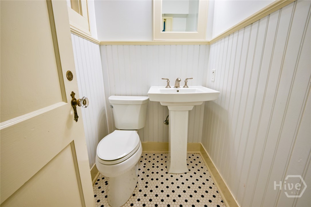 280 Holman Avenue Property Photo 13