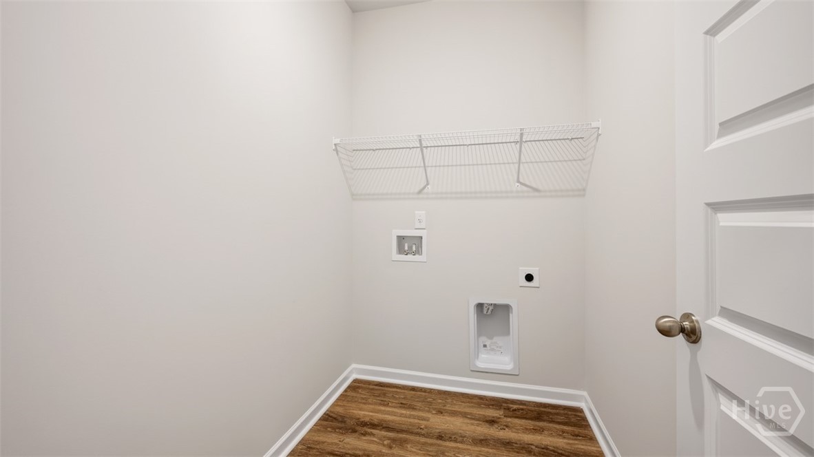 300 Defilippe Drive Property Photo 9