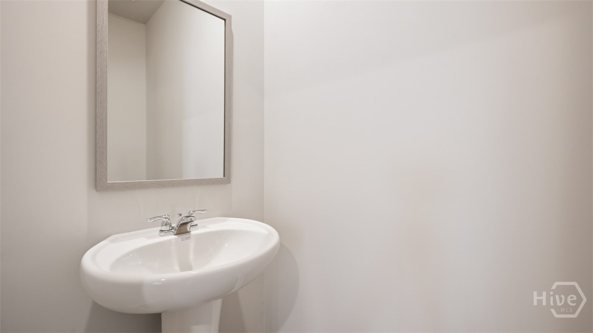 300 Defilippe Drive Property Photo 14