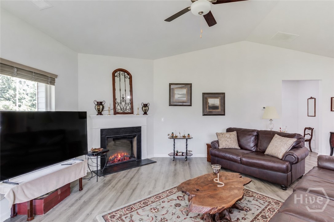 1173 Pine View Trail Property Photo 17